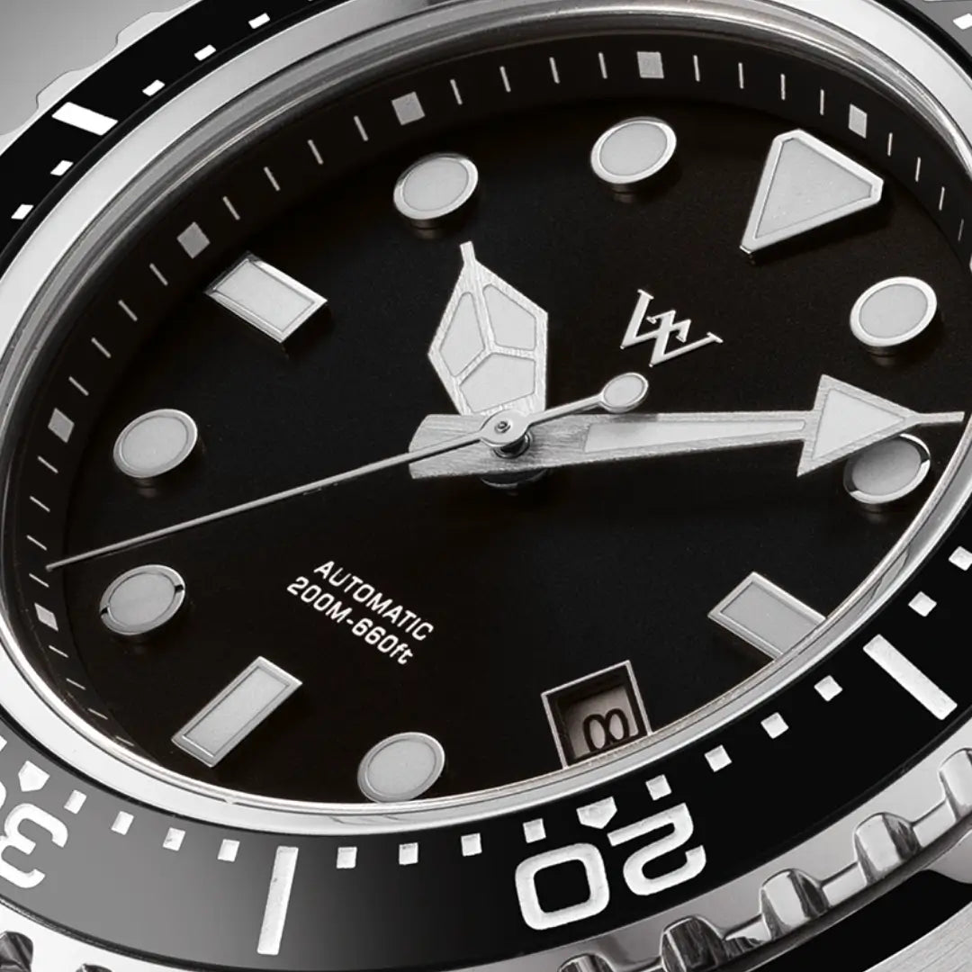 Welly Merck Mariner 200 Black Automatic